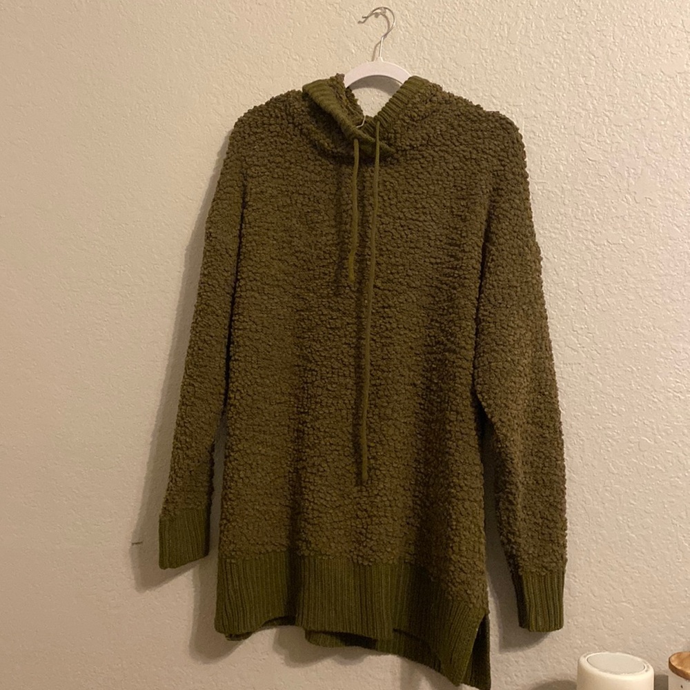 Zenana Premium Miss Green Sherpa Hoodie. Size Large.